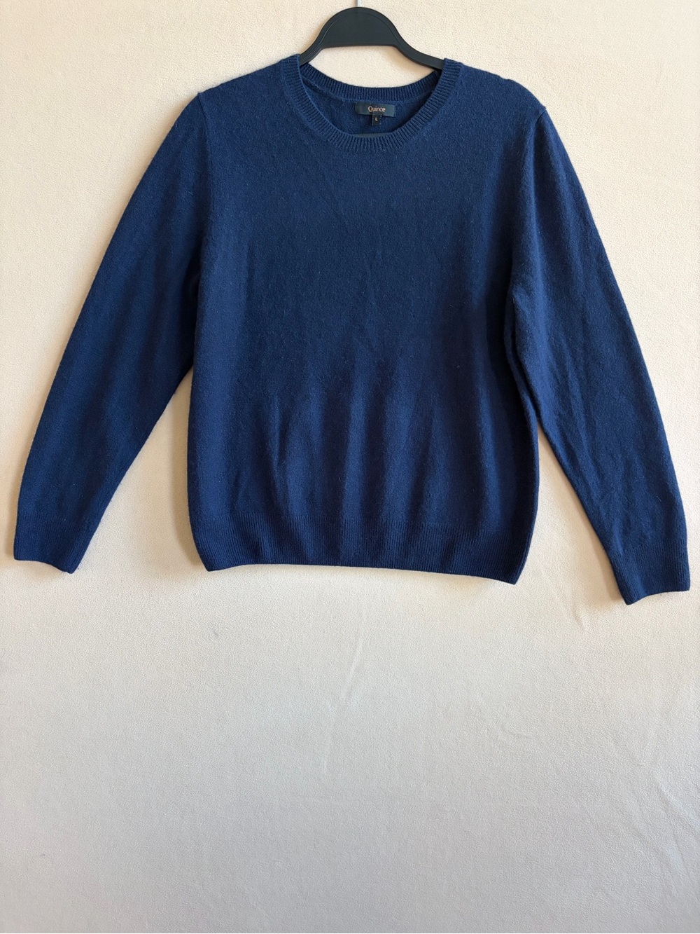 Quince 100% Mongolian Cashmere Navy Crewneck Sweater L Soft Classic